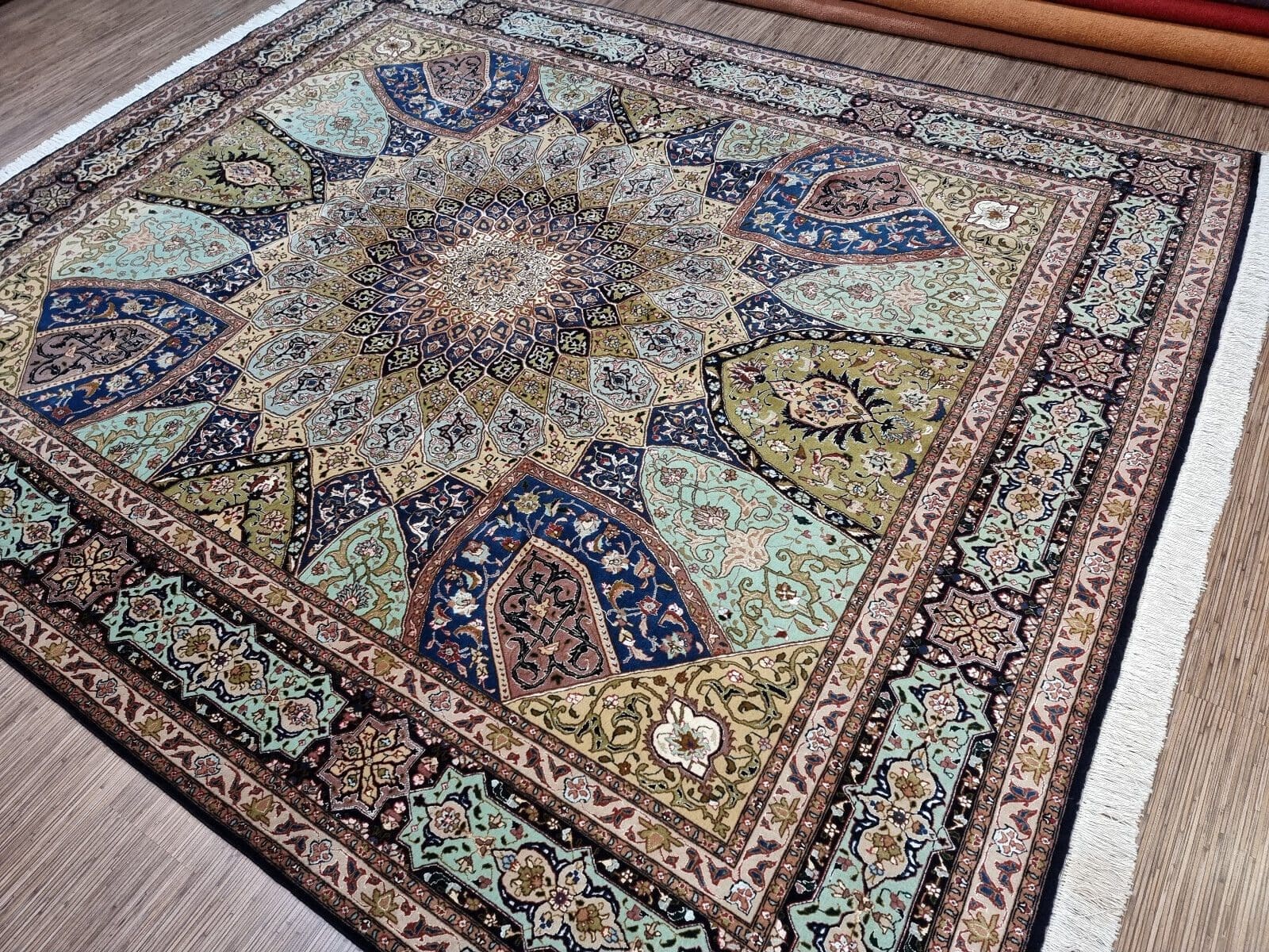 Alternative view of Tabriz Persian Rug 301 × 251 cm in Wool, hand-knotted