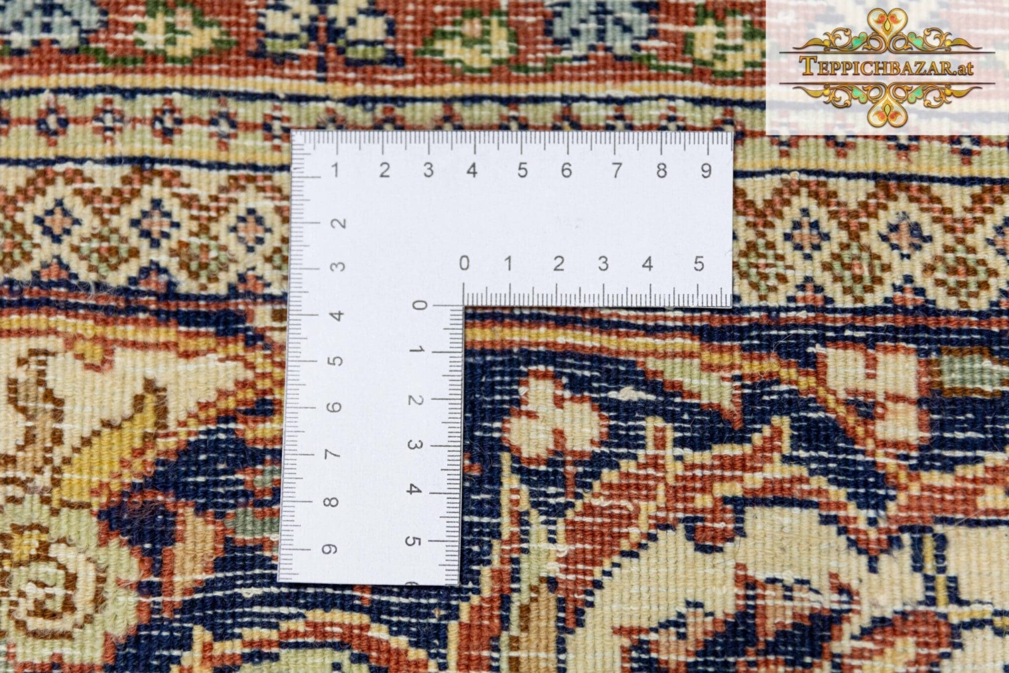 Kayseri Turkish Rug 317 × 221 cm in Wool, hand-knotted - Image 7
