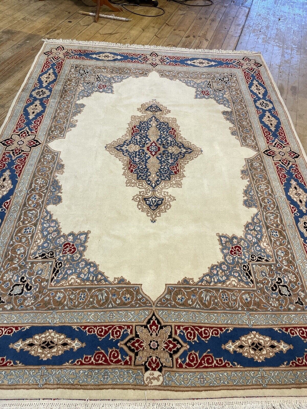 Alternative view of Wool Kerman Persian Rug 300 × 200 cm, hand-knotted