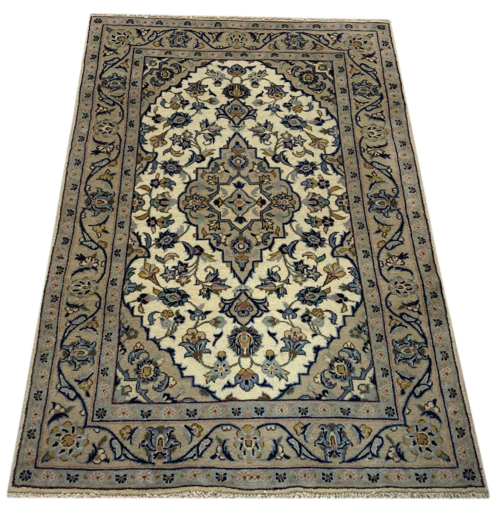 Alternative view of Wool Kashan Persian Rug 152 × 97 cm, hand-knotted