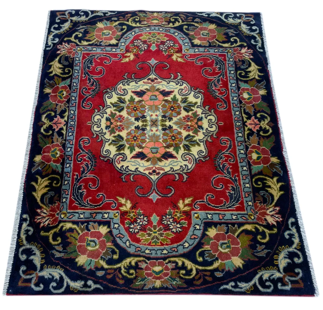 Alternative view of Kashan Persian Rug 100 × 77 cm in Wool, hand-knotted