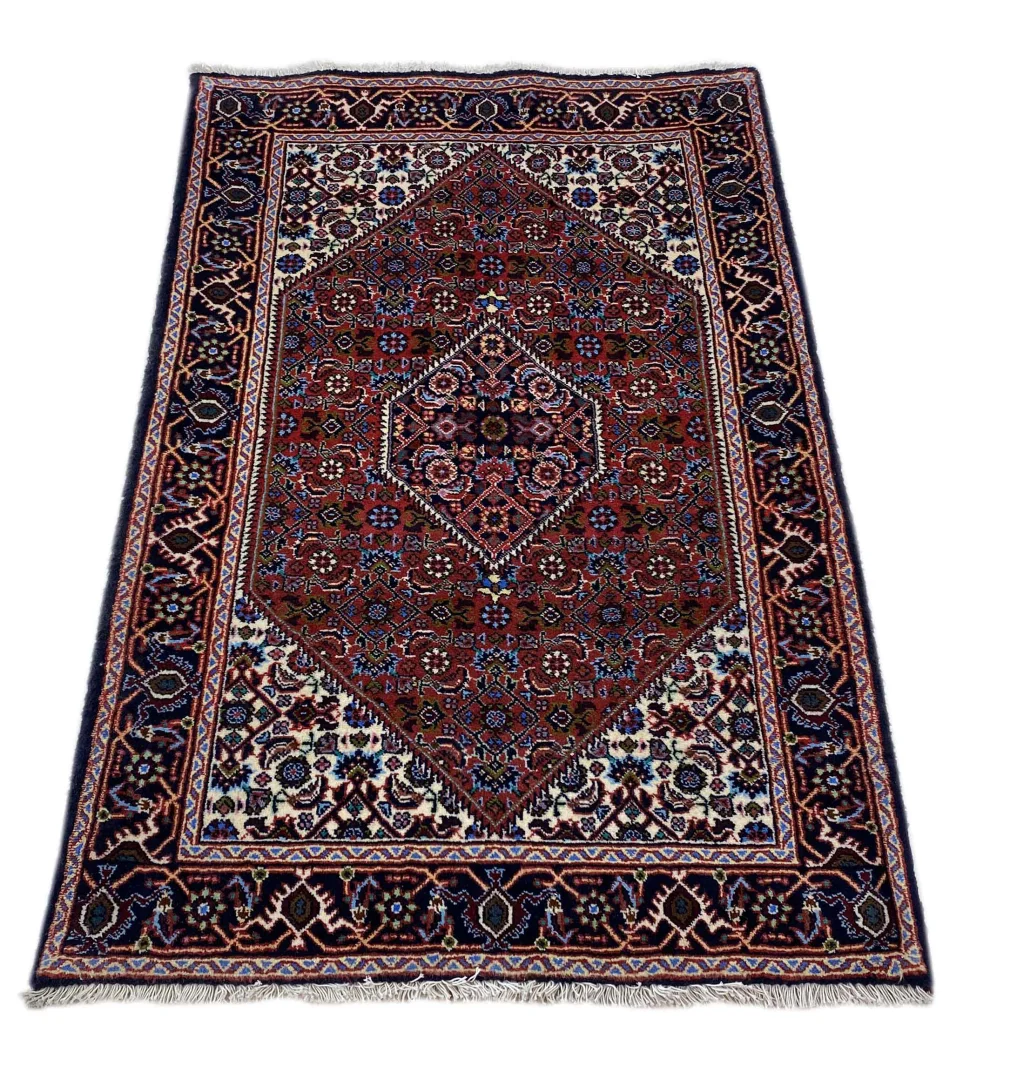 Alternative view of Zanjan Persian Rug 138 × 90 cm in Wool, hand-knotted