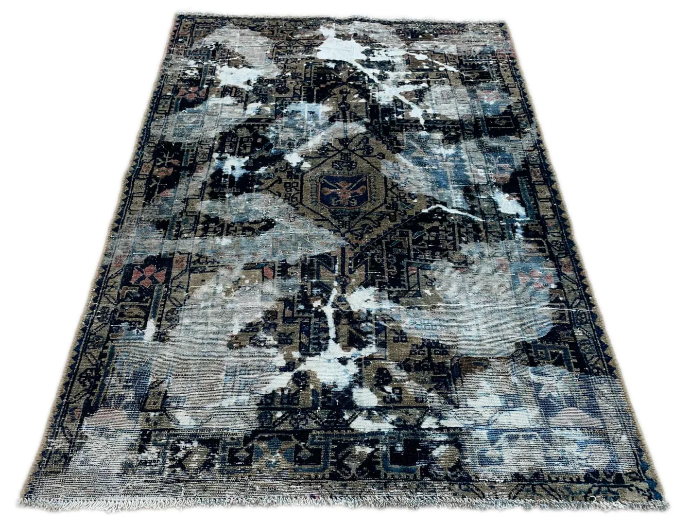 Alternative view of Wool Persian Rug 177 × 115 cm, hand-knotted