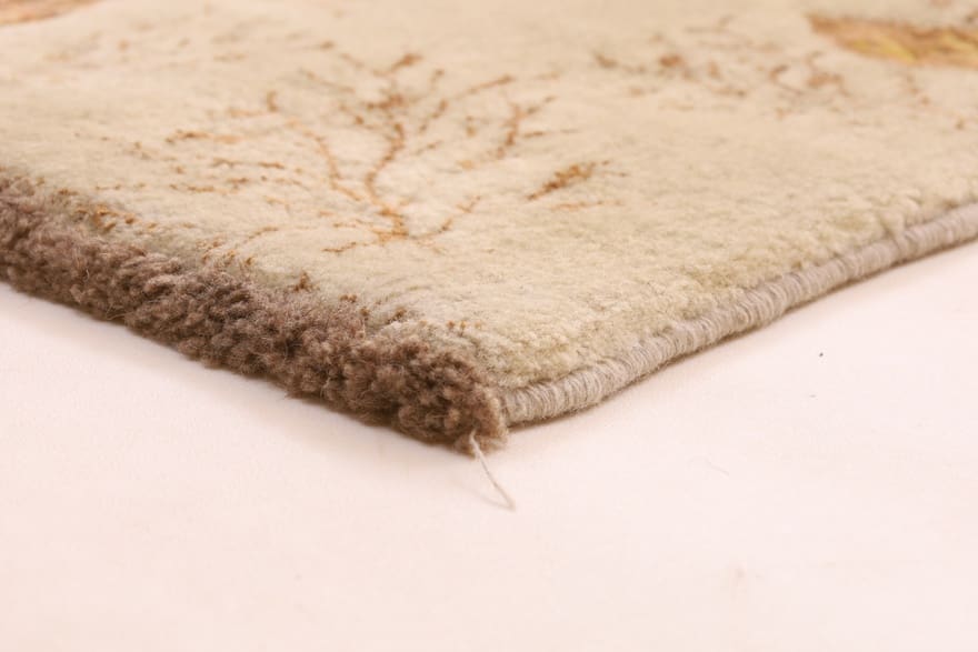 Alternative view of Indian Rug 244 × 175 cm in Wool, hand-knotted