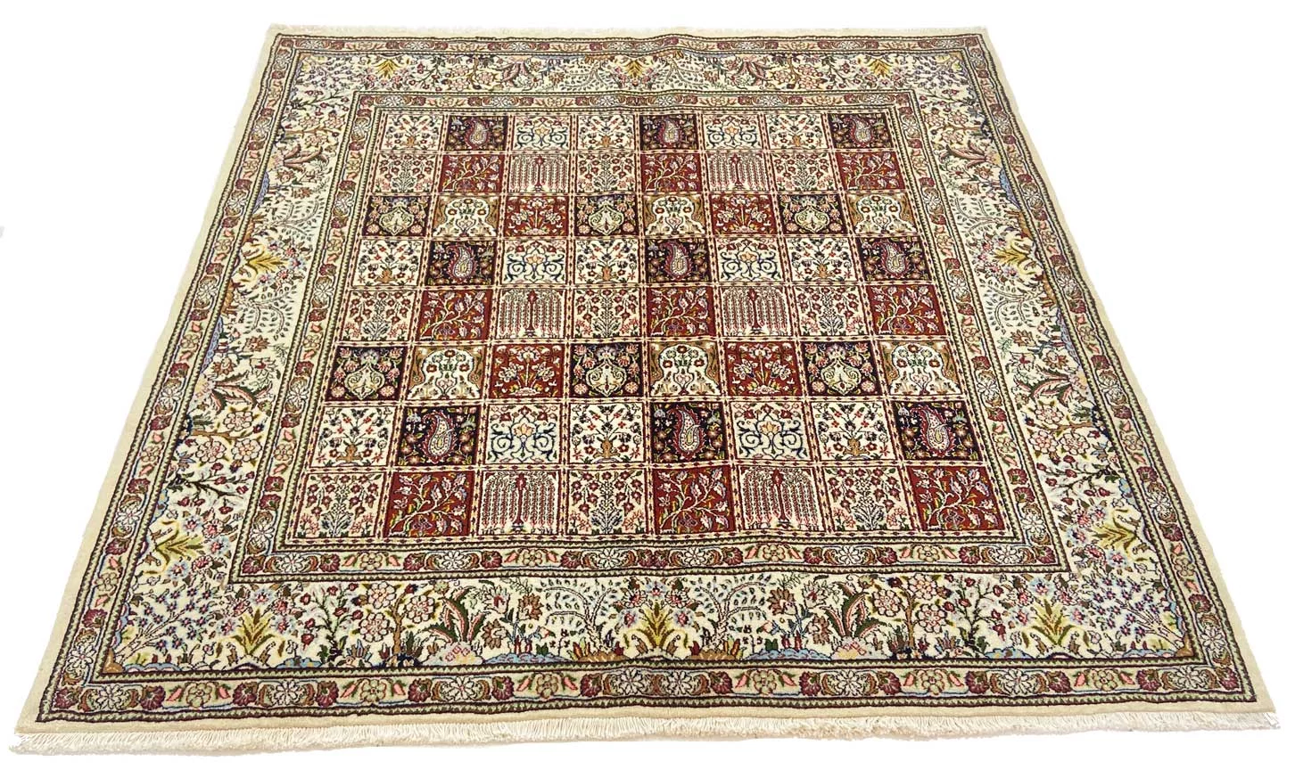 Alternative view of Moud Persian Rug 202 × 205 cm in Wool & Silk, hand-knotted