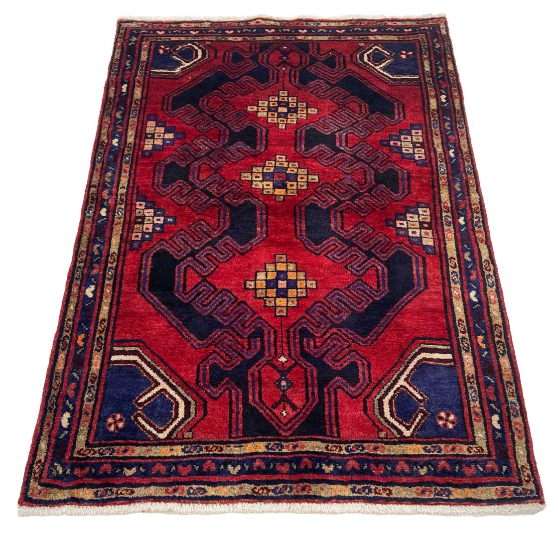 Alternative view of Hamadan Persian Rug 151 × 107 cm in Wool, hand-knotted