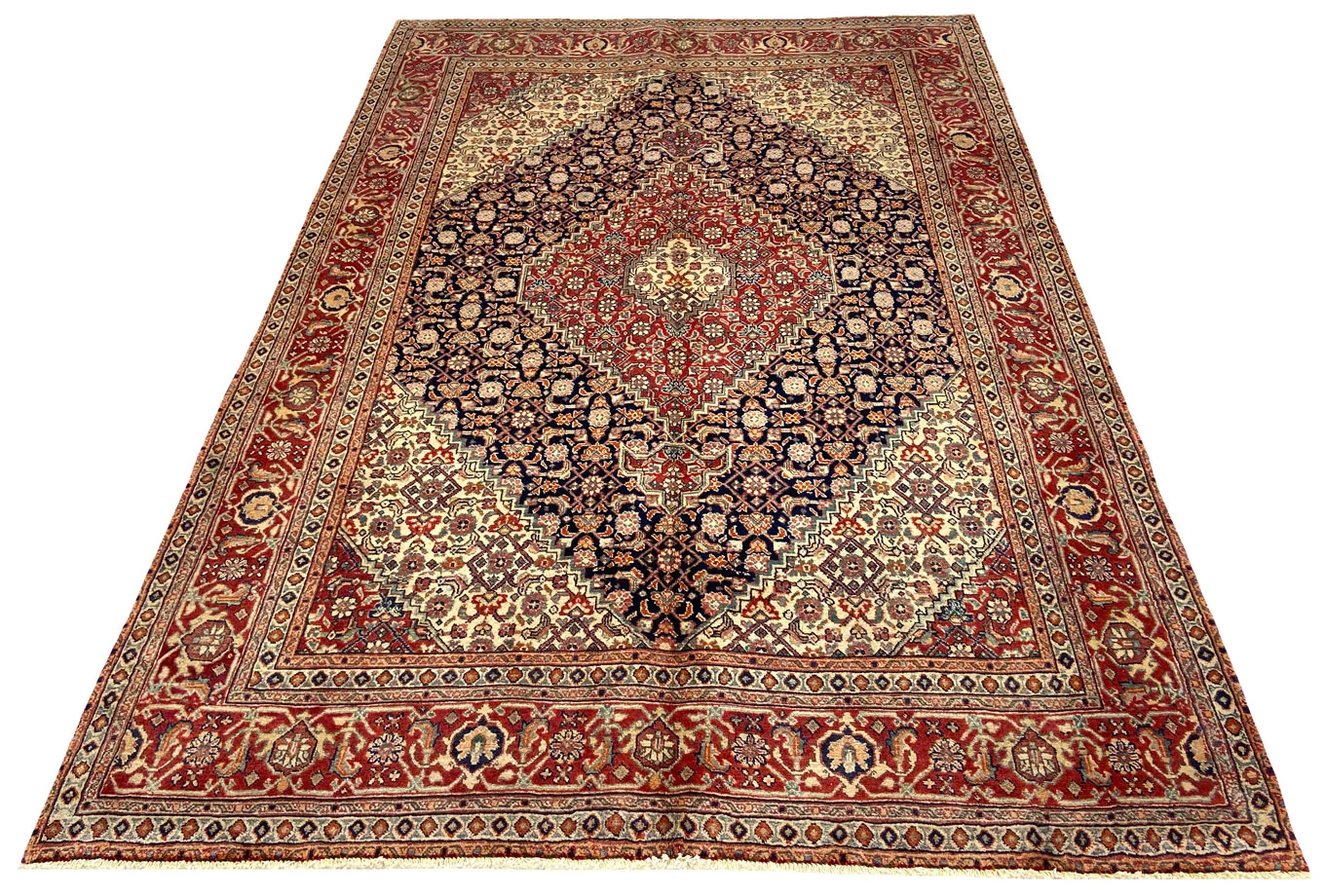 Alternative view of Tabriz Persian Rug 296 × 201 cm in Wool & Silk, hand-knotted