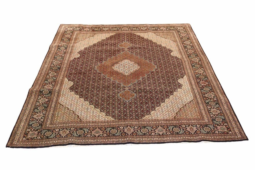 Alternative view of Wool & Silk Tabriz Persian Rug 286 × 204 cm, hand-knotted