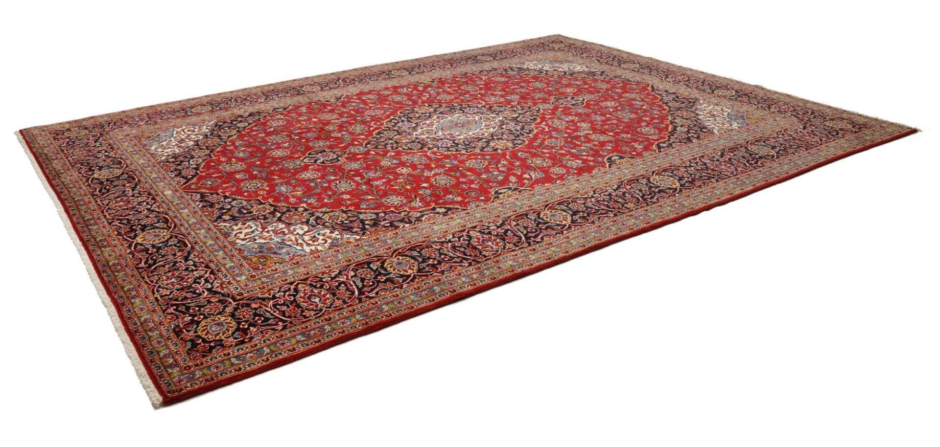 Alternative view of Kashan Persian Rug 303 × 404 cm in Wool, hand-knotted