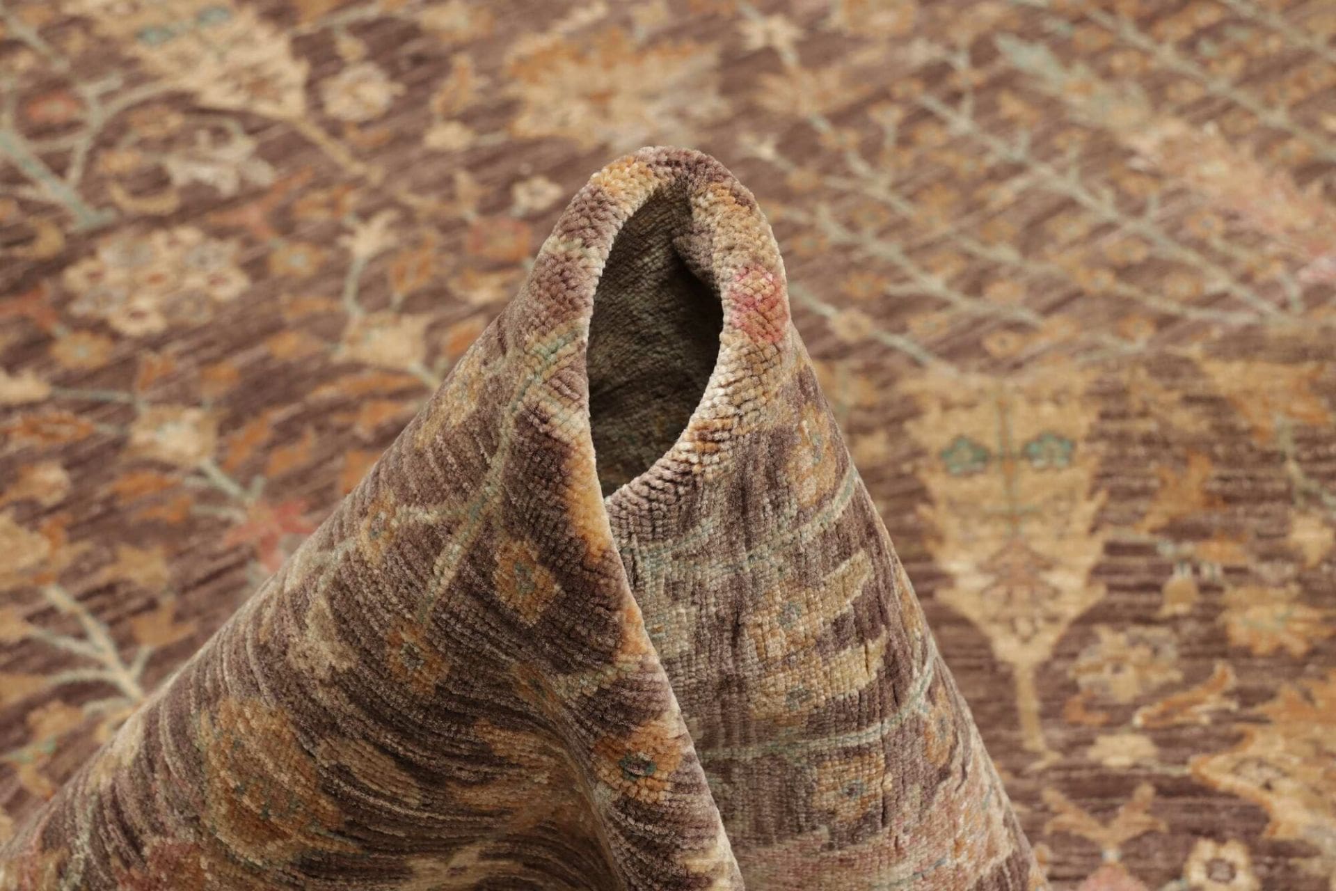 Samarkand Pakistani Rug 254 × 335 cm in Wool, hand-knotted - Image 9