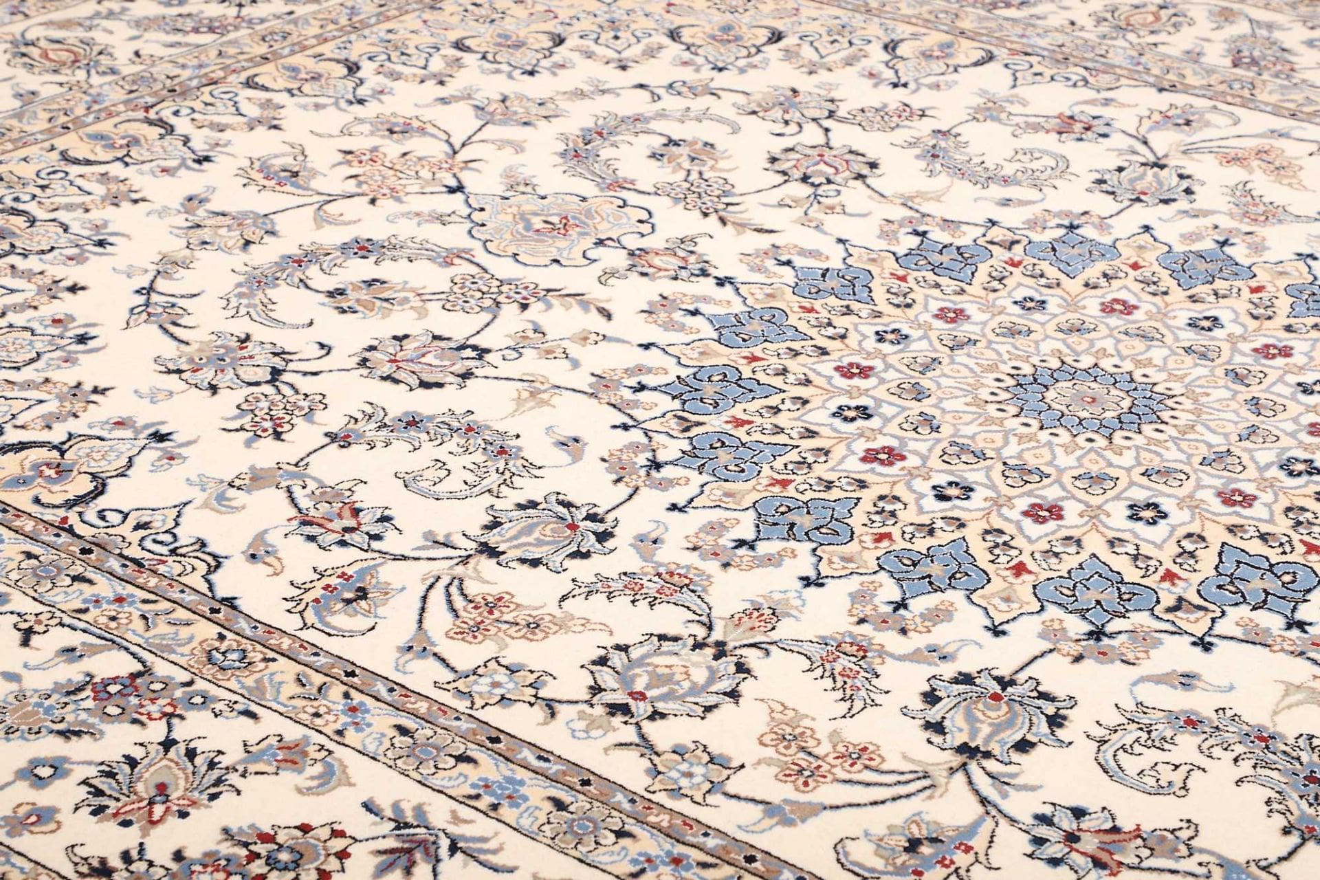Wool Nain Persian Rug 258 × 365 cm, hand-knotted - Image 7
