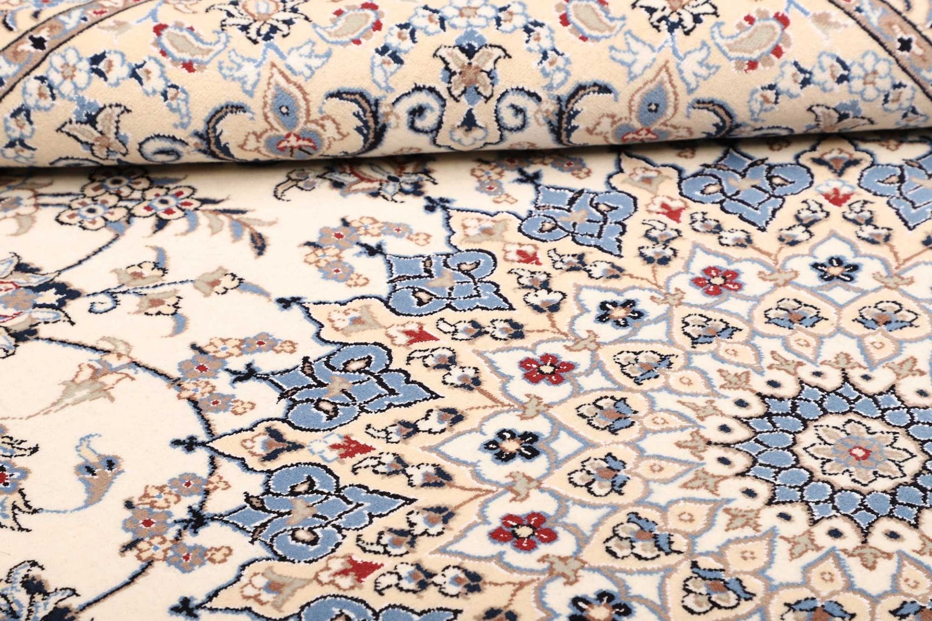 Wool Nain Persian Rug 258 × 365 cm, hand-knotted - Image 10