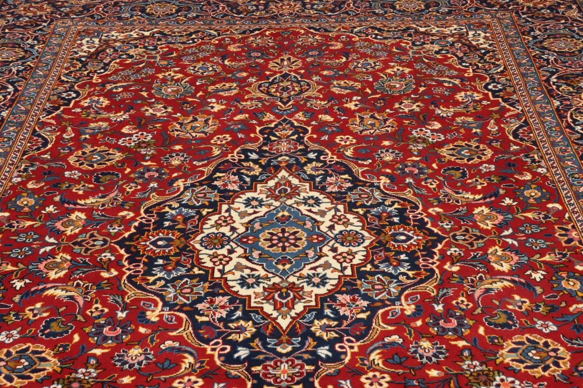 Hand-Knotted Kashan Persian Rug, 233 × 354 cm, Wool - Image 8