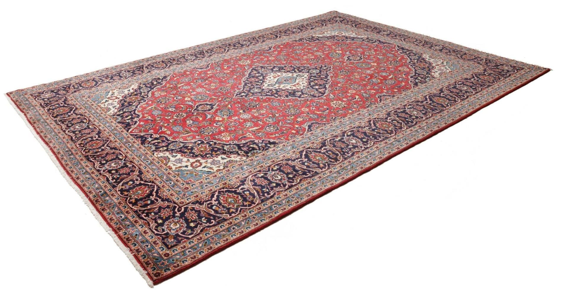 Alternative view of Kashan Persian Rug 245 × 343 cm in Wool, hand-knotted