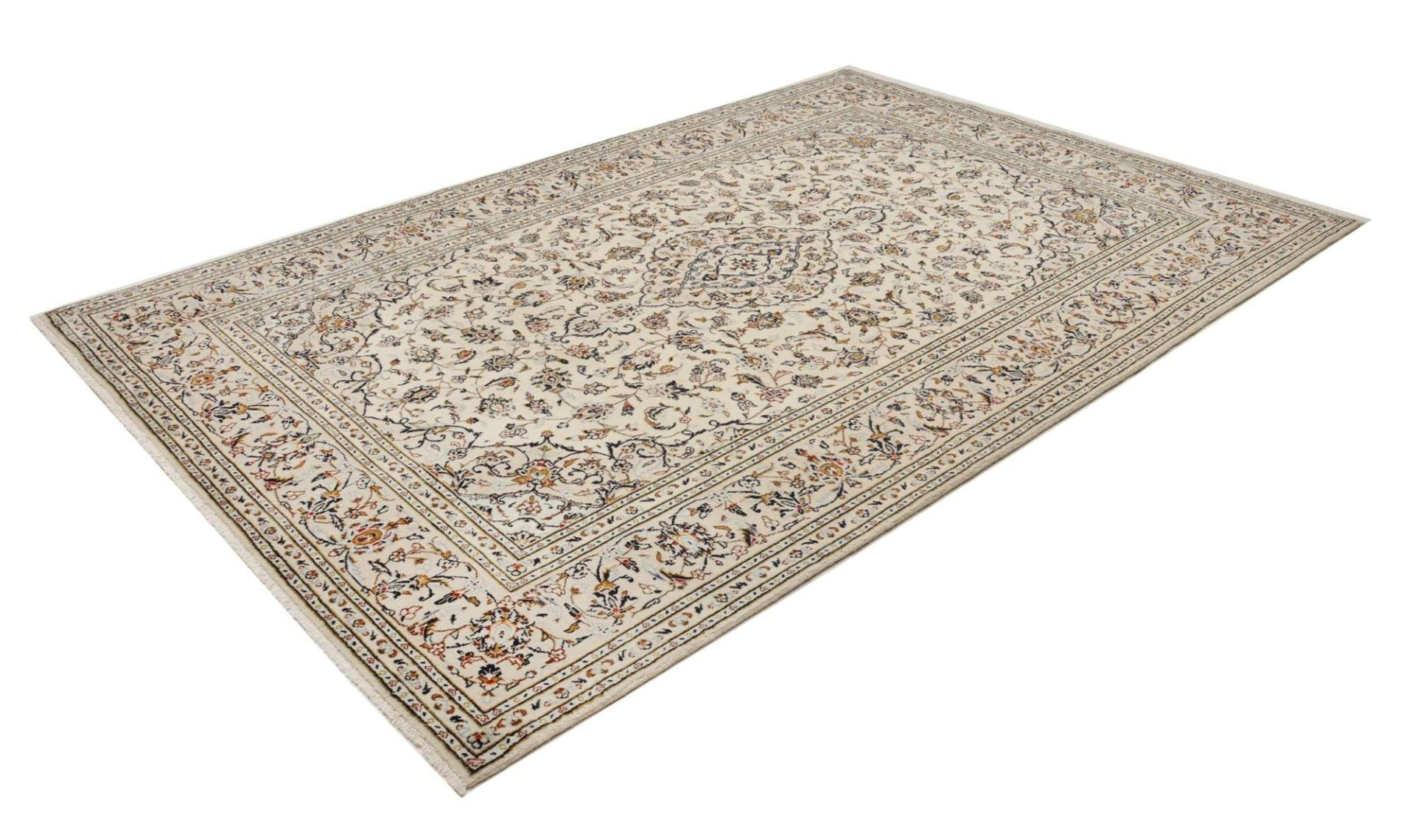 Alternative view of Wool Kashan Persian Rug 203 × 302 cm, hand-knotted