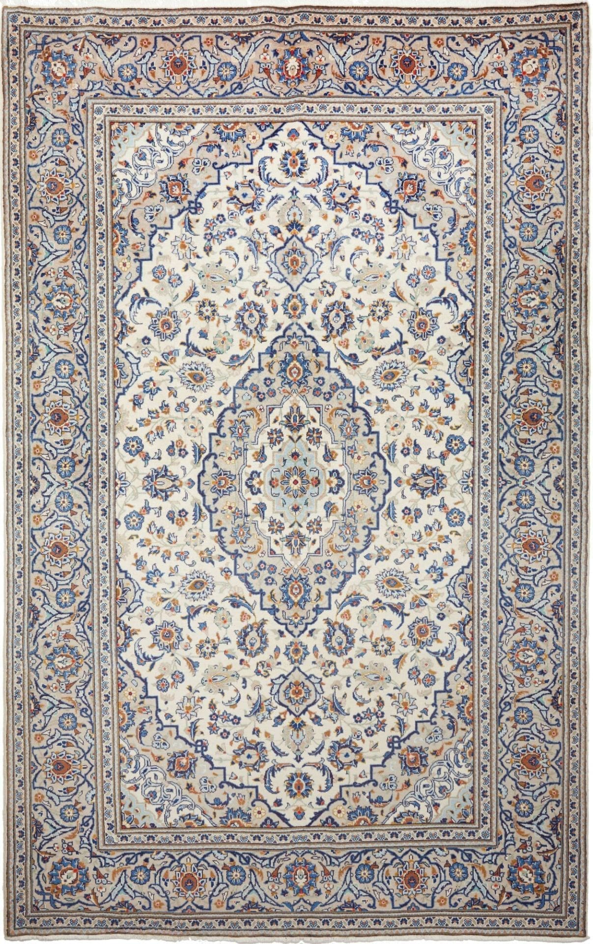 Kashan Persian Rug 197 × 307 cm in Wool, hand-knotted