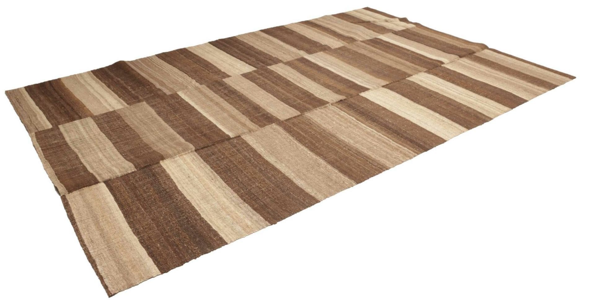 Alternative view of Hand-Woven Kilim Persian Rug, 210 × 316 cm, Wool