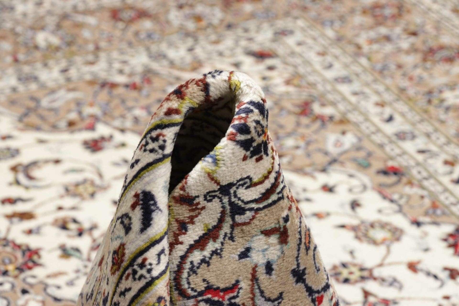 Hand-Knotted Kashan Persian Rug, 203 × 295 cm, Wool - Image 9