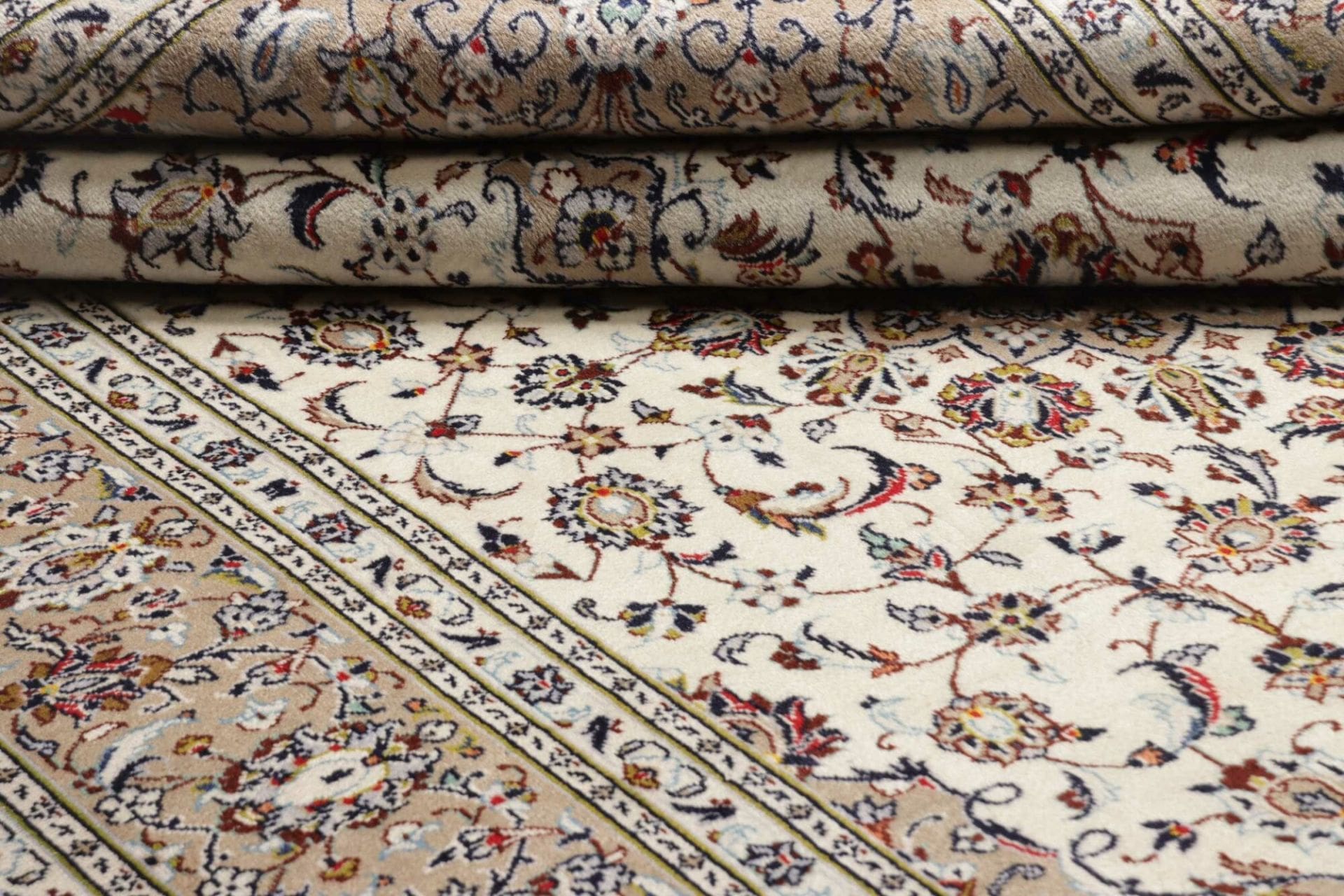 Hand-Knotted Kashan Persian Rug, 203 × 295 cm, Wool - Image 10