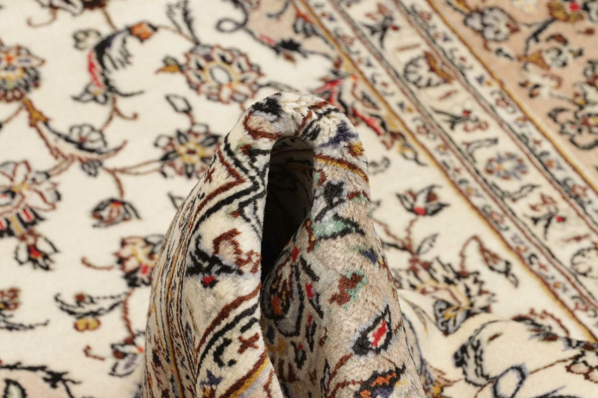 Kashan Persian Rug 201 × 312 cm in Wool, hand-knotted - Image 9