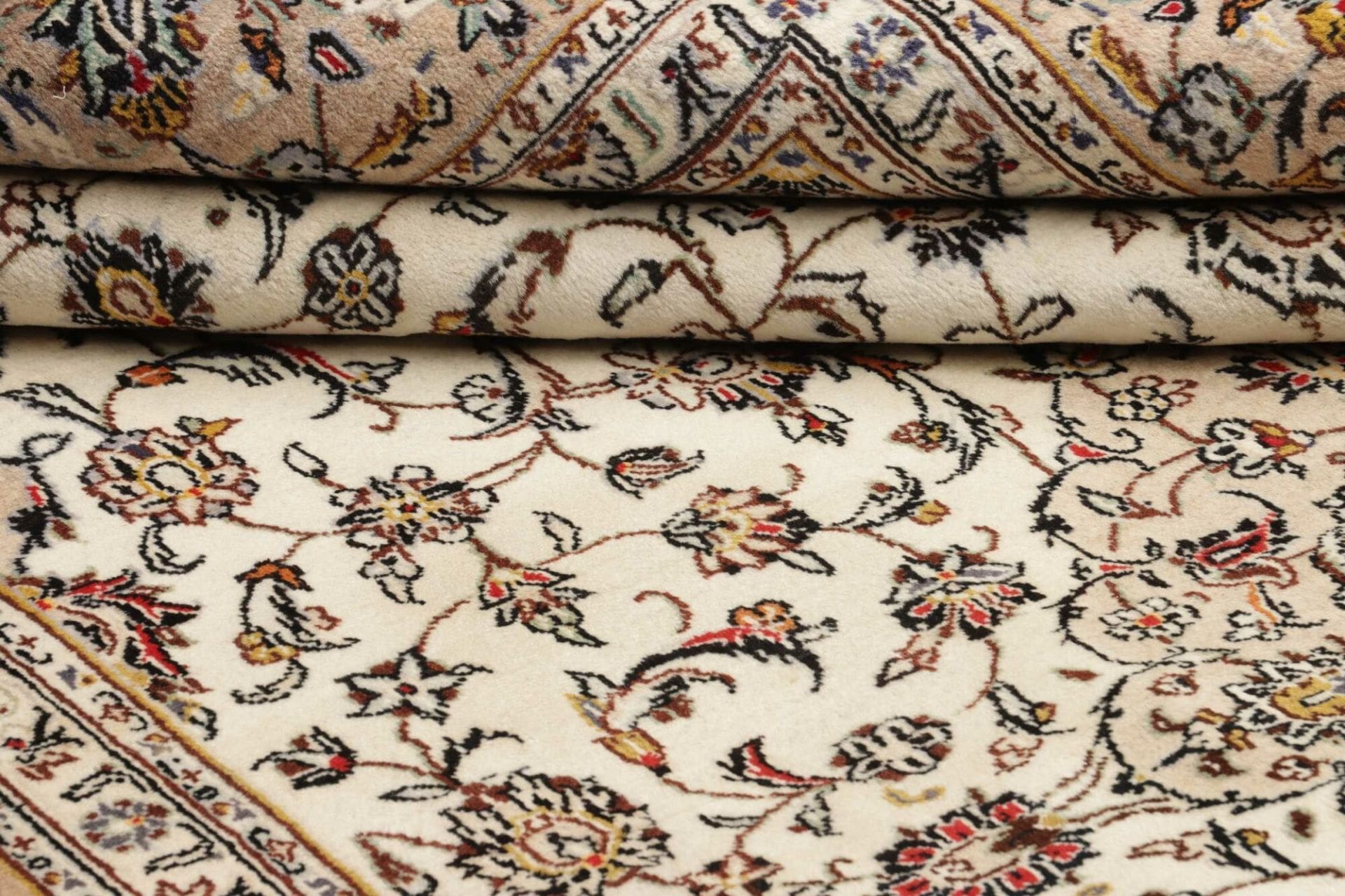 Kashan Persian Rug 201 × 312 cm in Wool, hand-knotted - Image 10