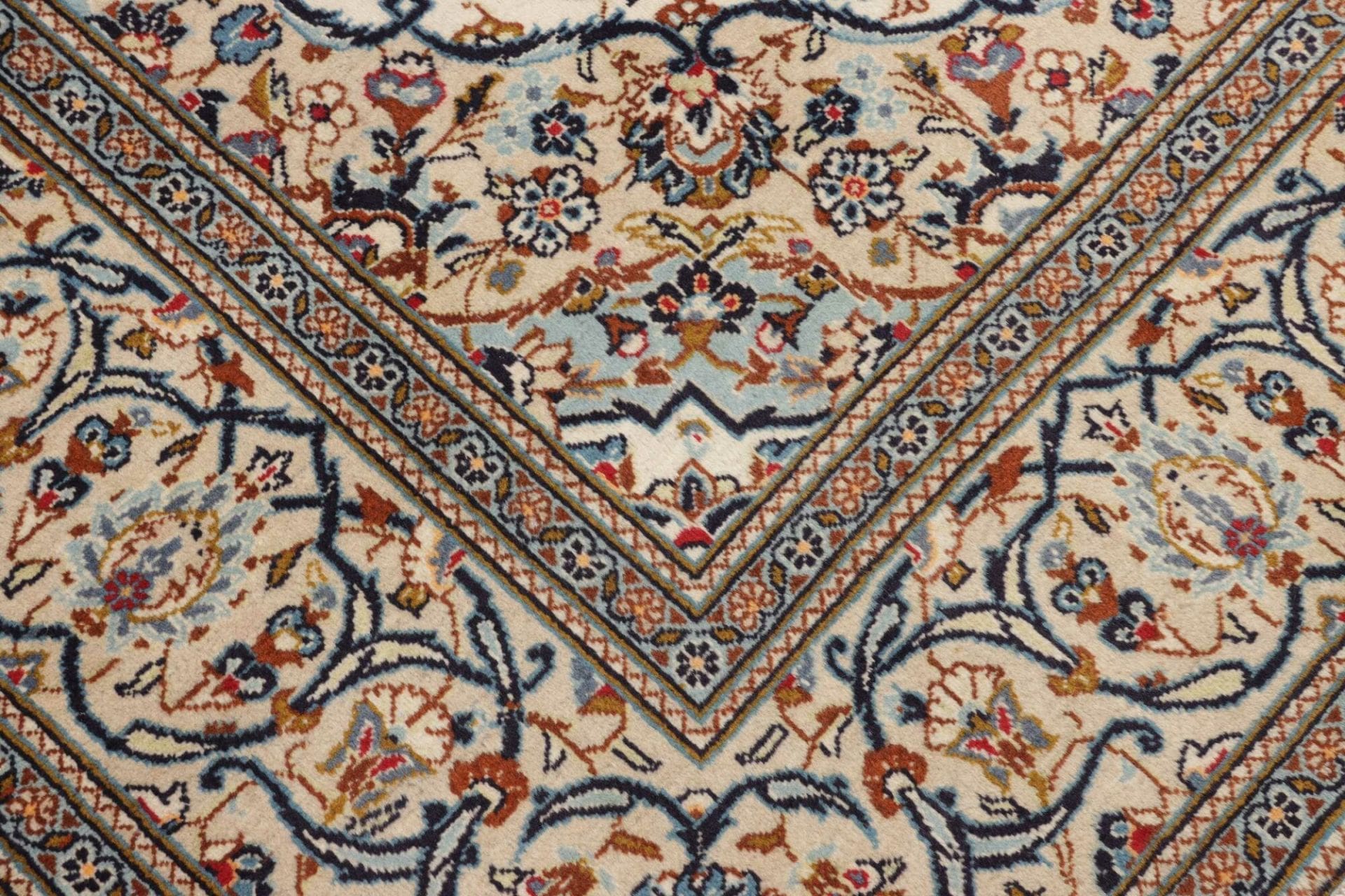 Hand-Knotted Kashan Persian Rug, 203 × 306 cm, Wool - Image 6