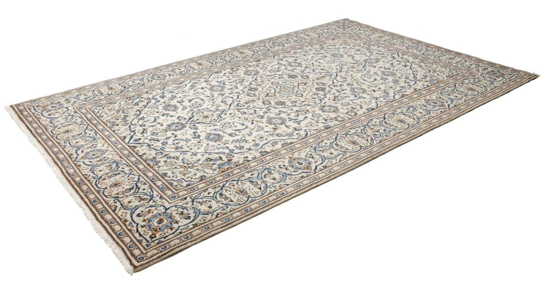 Alternative view of Hand-Knotted Kashan Persian Rug, 196 × 308 cm, Wool