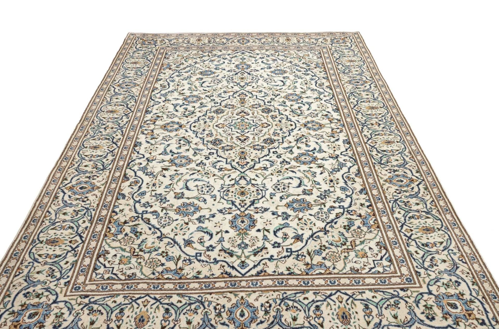 Hand-Knotted Kashan Persian Rug, 196 × 308 cm, Wool - Image 4