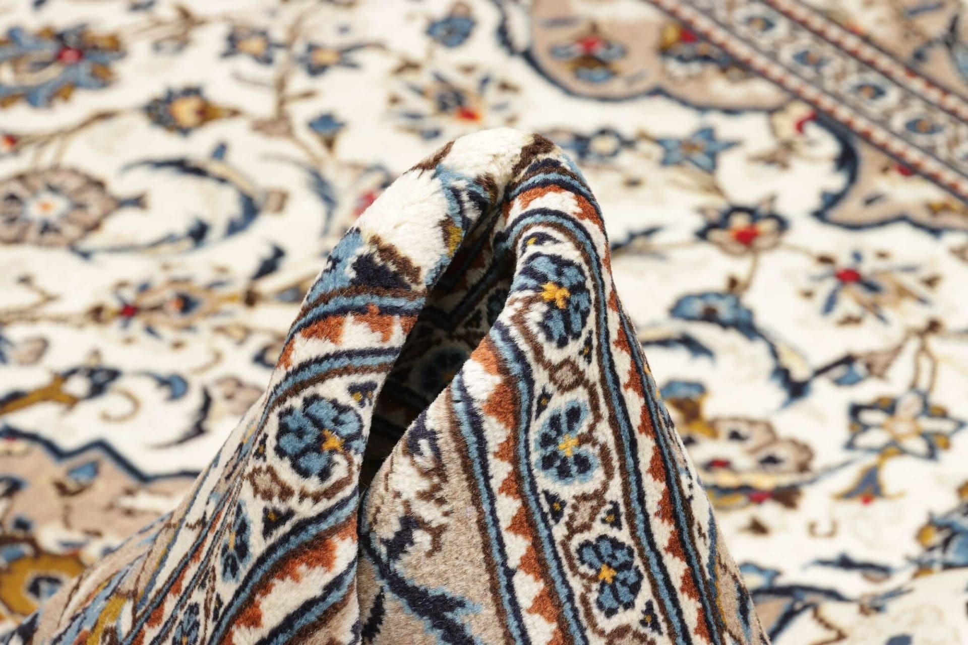 Kashan Persian Rug 203 × 306 cm in Wool, hand-knotted - Image 9
