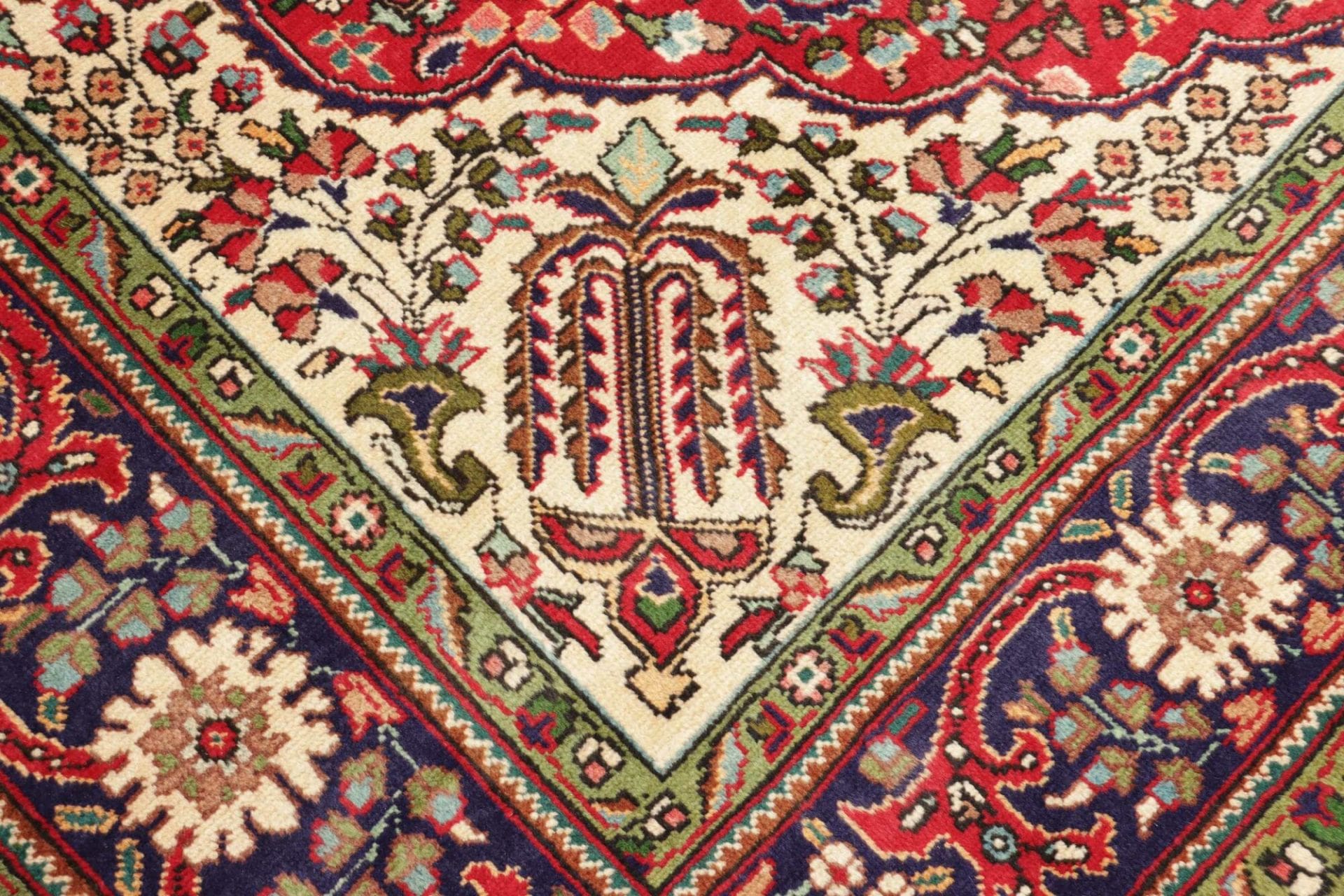 Hand-Knotted Tabriz Persian Rug, 211 × 297 cm, Wool - Image 6