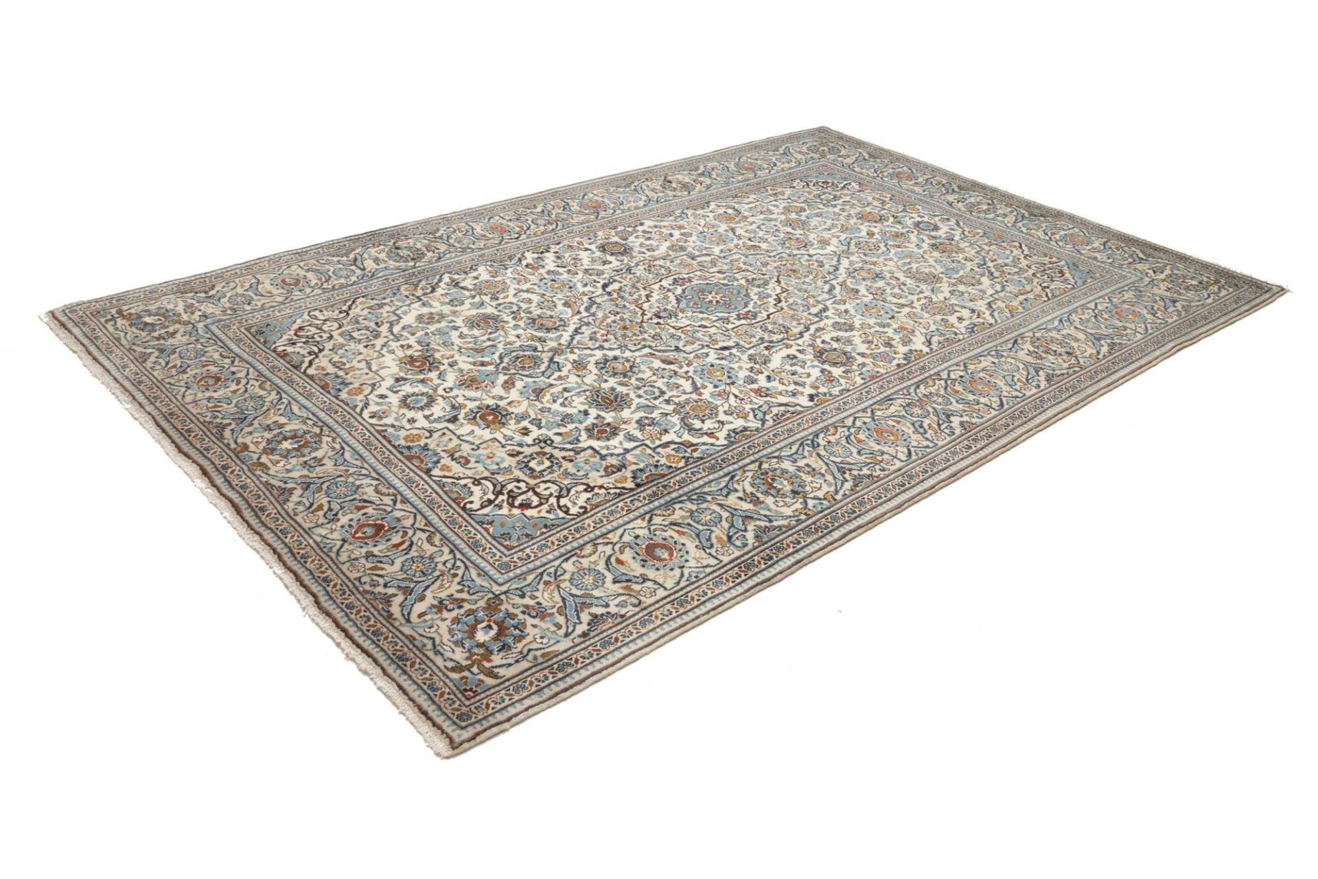 Alternative view of Wool Kashan Persian Rug 200 × 305 cm, hand-knotted