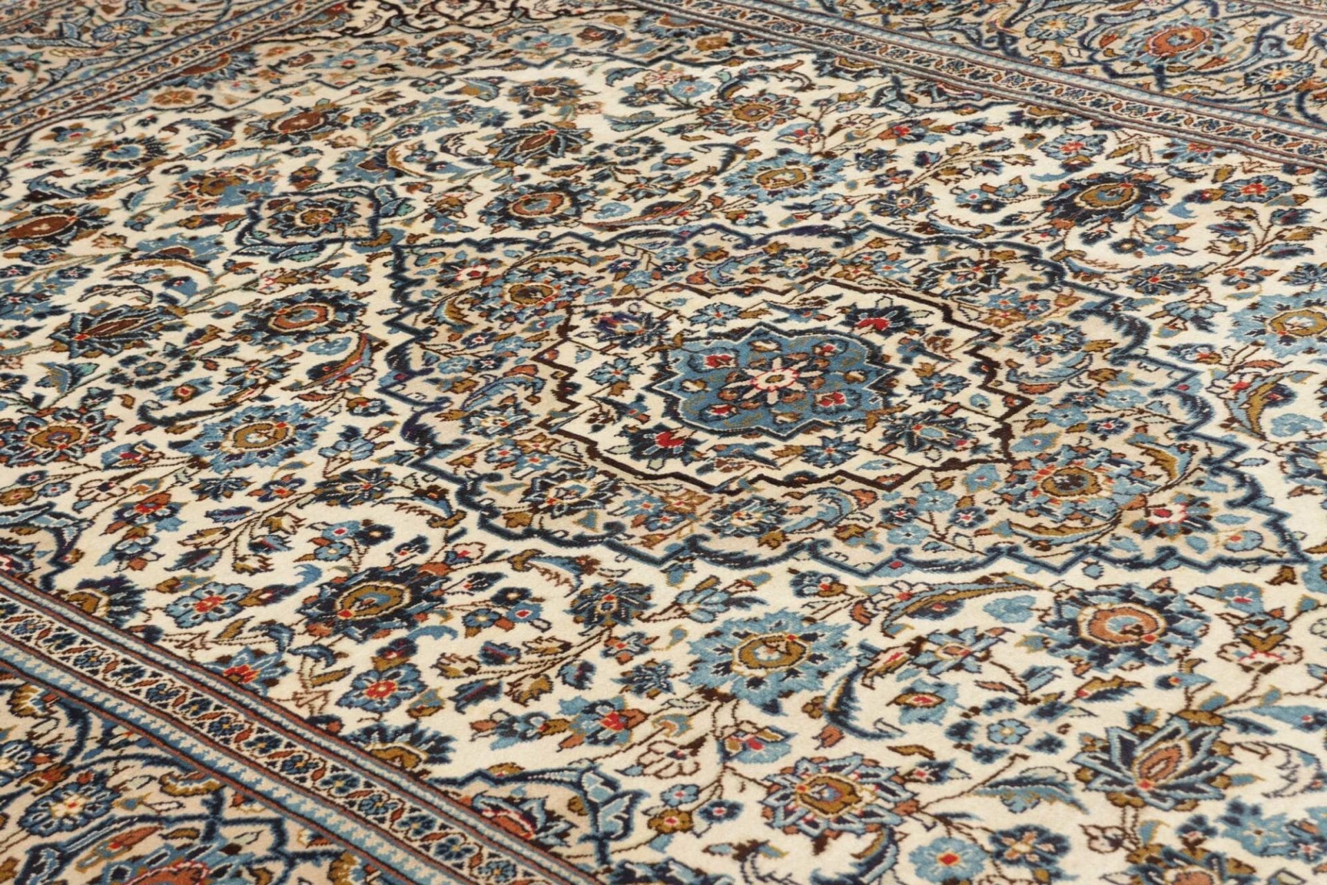 Wool Kashan Persian Rug 200 × 305 cm, hand-knotted - Image 8
