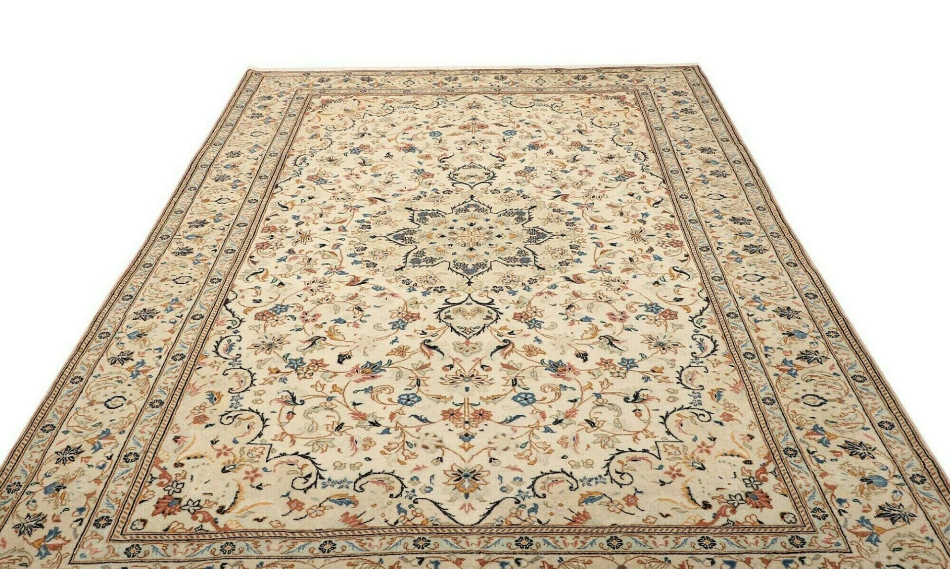 Wool Kashan Persian Rug 203 × 312 cm, hand-knotted - Image 4