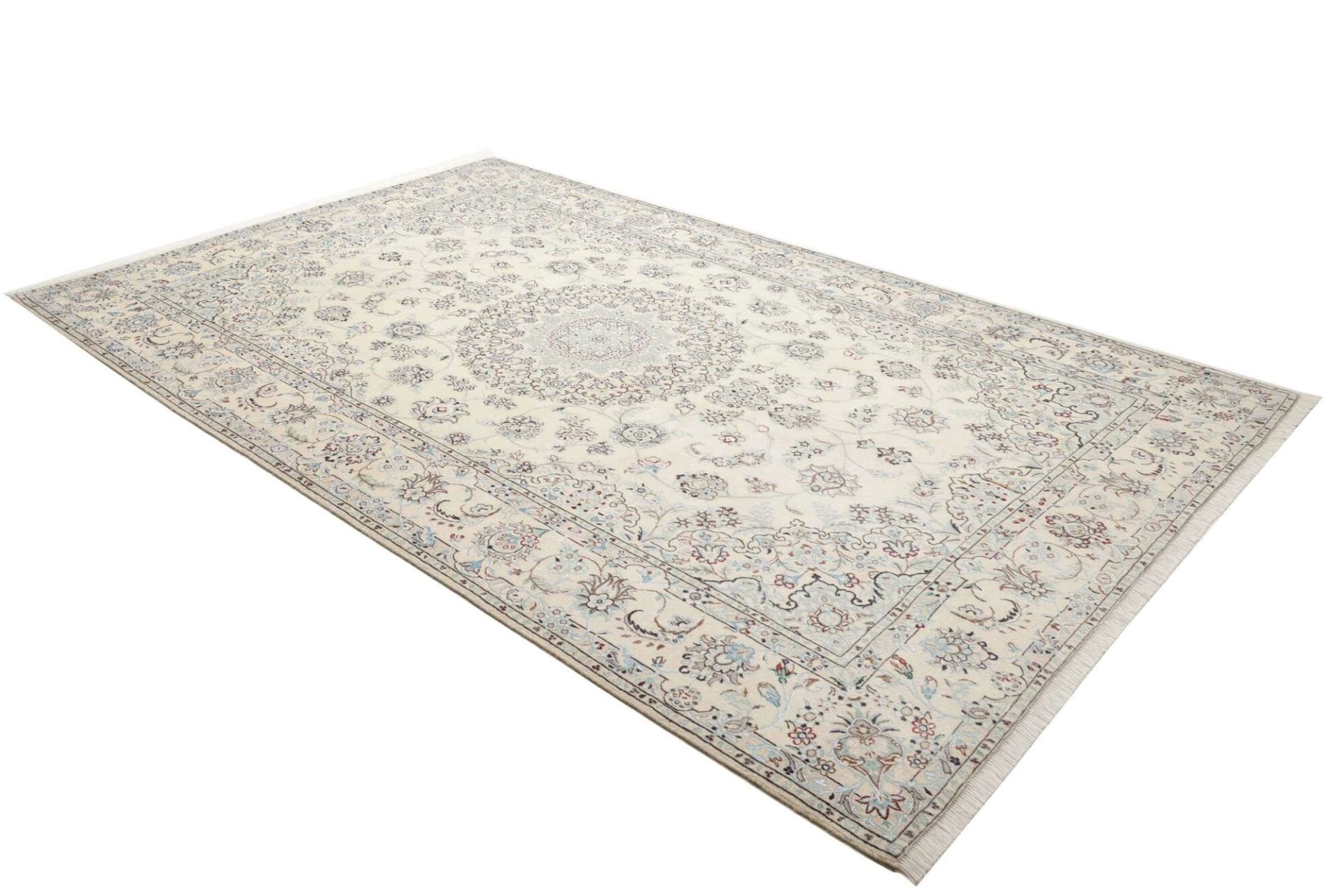 Nain Persian Rug 196 × 312 cm in Wool, hand-knotted - Image 3