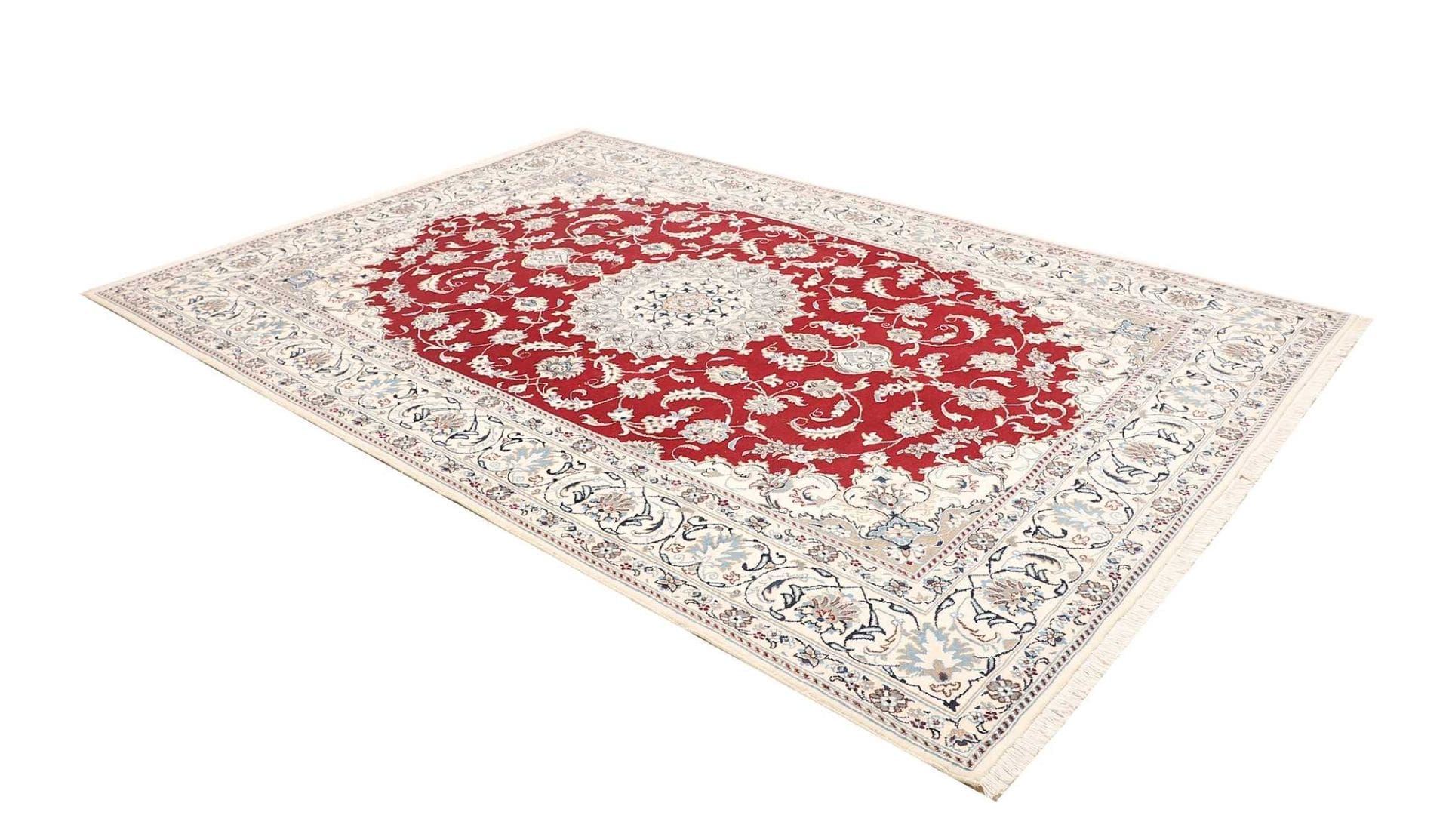Hand-Knotted Nain Persian Rug, 203 × 298 cm, Wool - Image 3