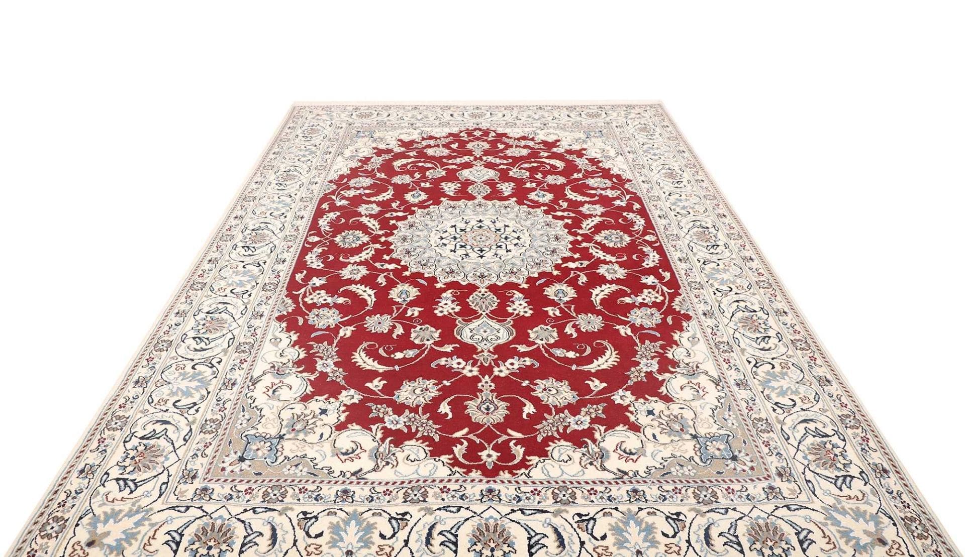 Hand-Knotted Nain Persian Rug, 203 × 298 cm, Wool - Image 4