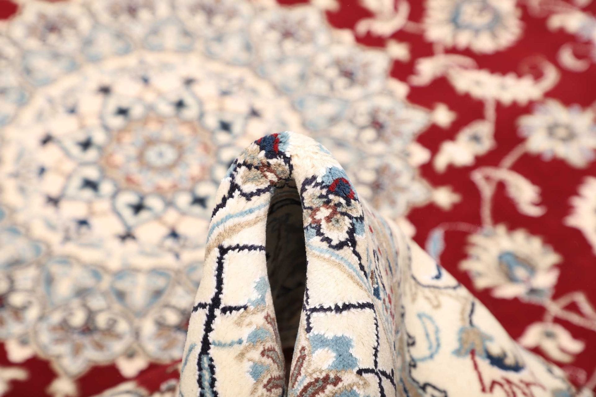 Hand-Knotted Nain Persian Rug, 203 × 298 cm, Wool - Image 9