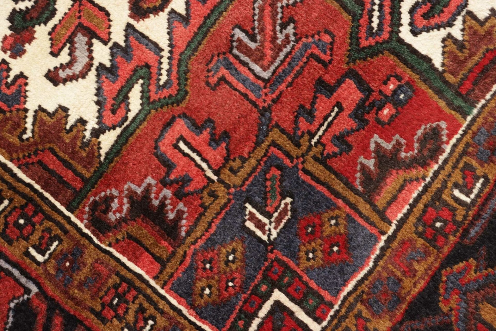 Wool Heriz Persian Rug 212 × 307 cm, hand-knotted - Image 6