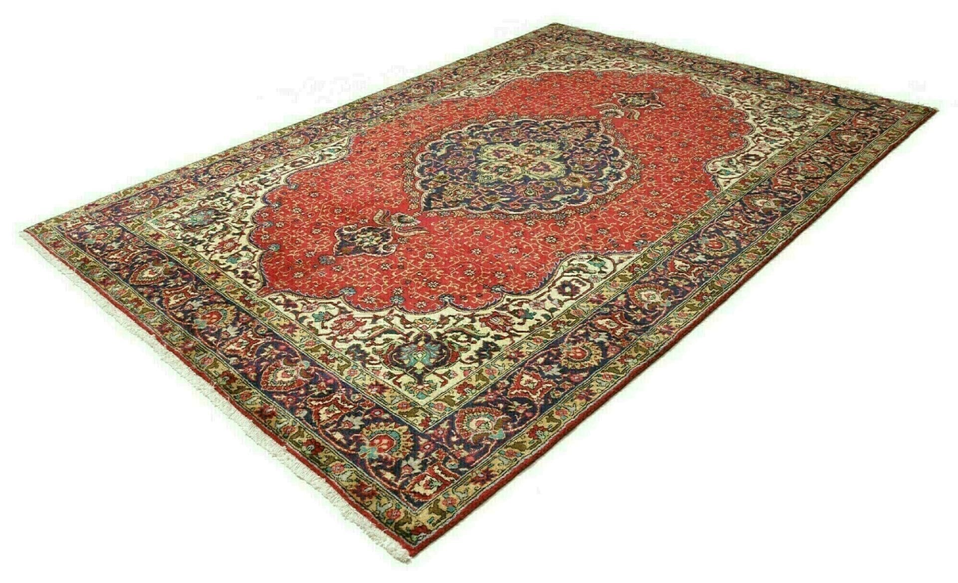 Alternative view of Tabriz Persian Rug 203 × 293 cm in Wool, hand-knotted