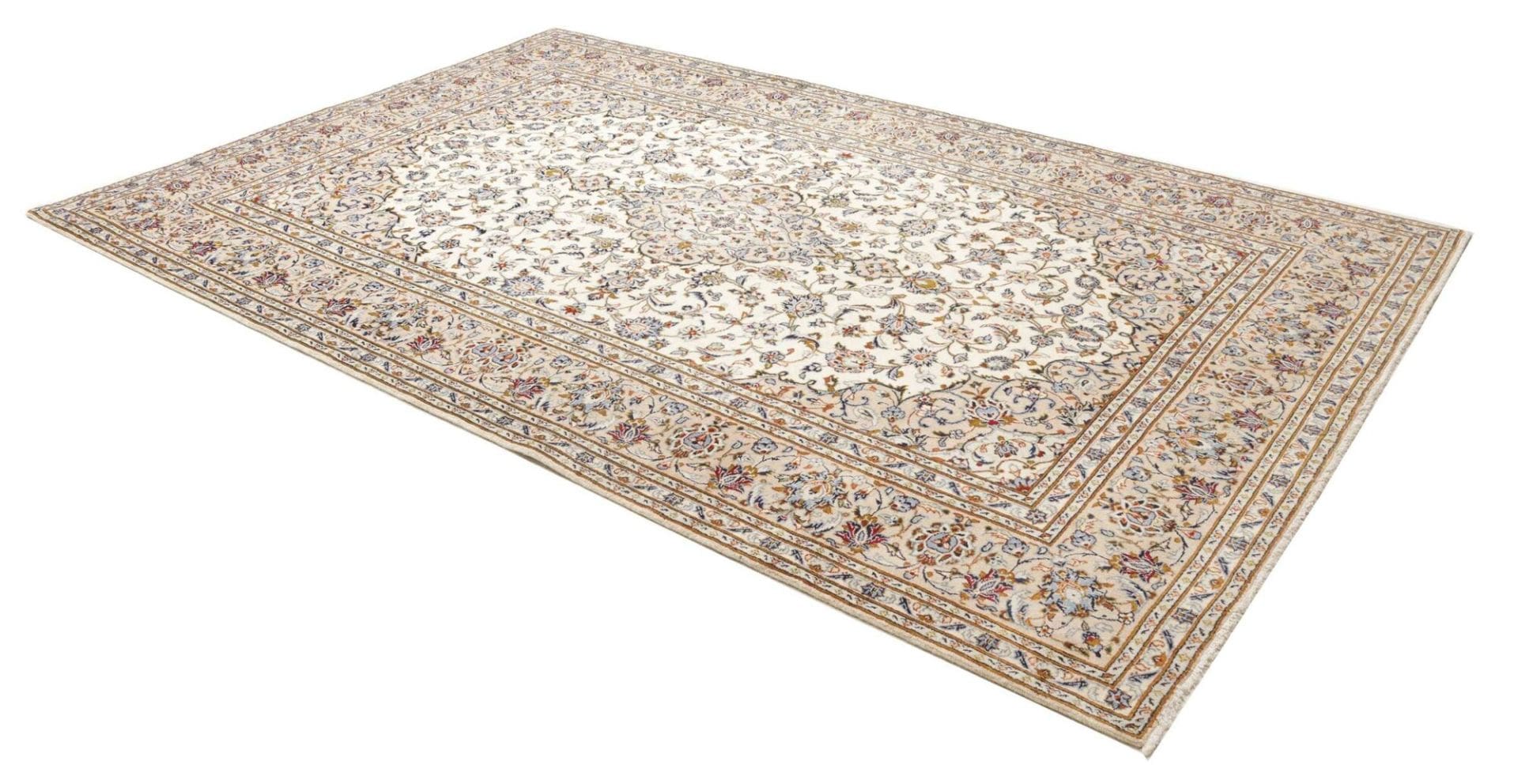 Hand-Knotted Kashan Persian Rug, 207 × 322 cm, Wool - Image 3