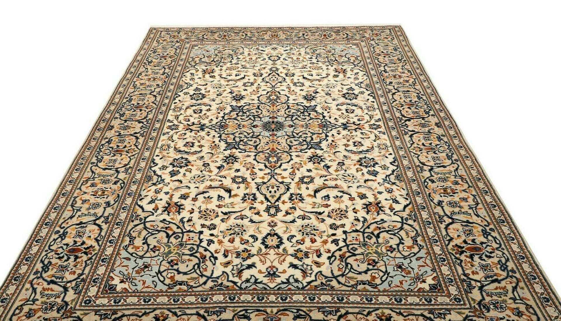 Hand-Knotted Kashan Persian Rug, 203 × 315 cm, Wool - Image 4