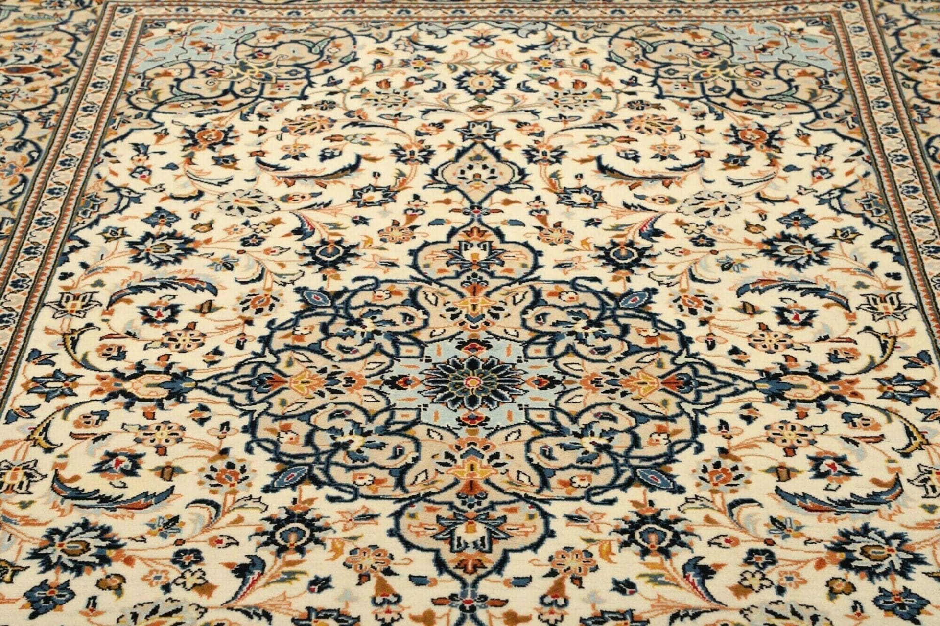 Hand-Knotted Kashan Persian Rug, 203 × 315 cm, Wool - Image 8