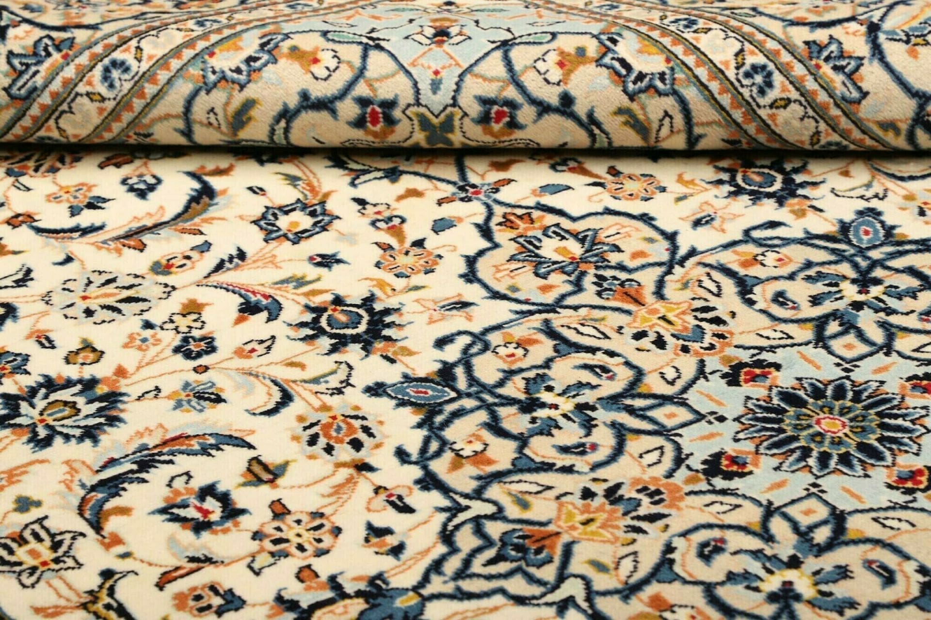 Hand-Knotted Kashan Persian Rug, 203 × 315 cm, Wool - Image 10