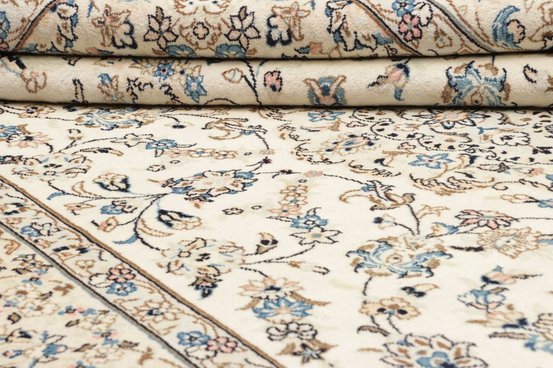 Wool Kashan Persian Rug 193 × 296 cm, hand-knotted - Image 10