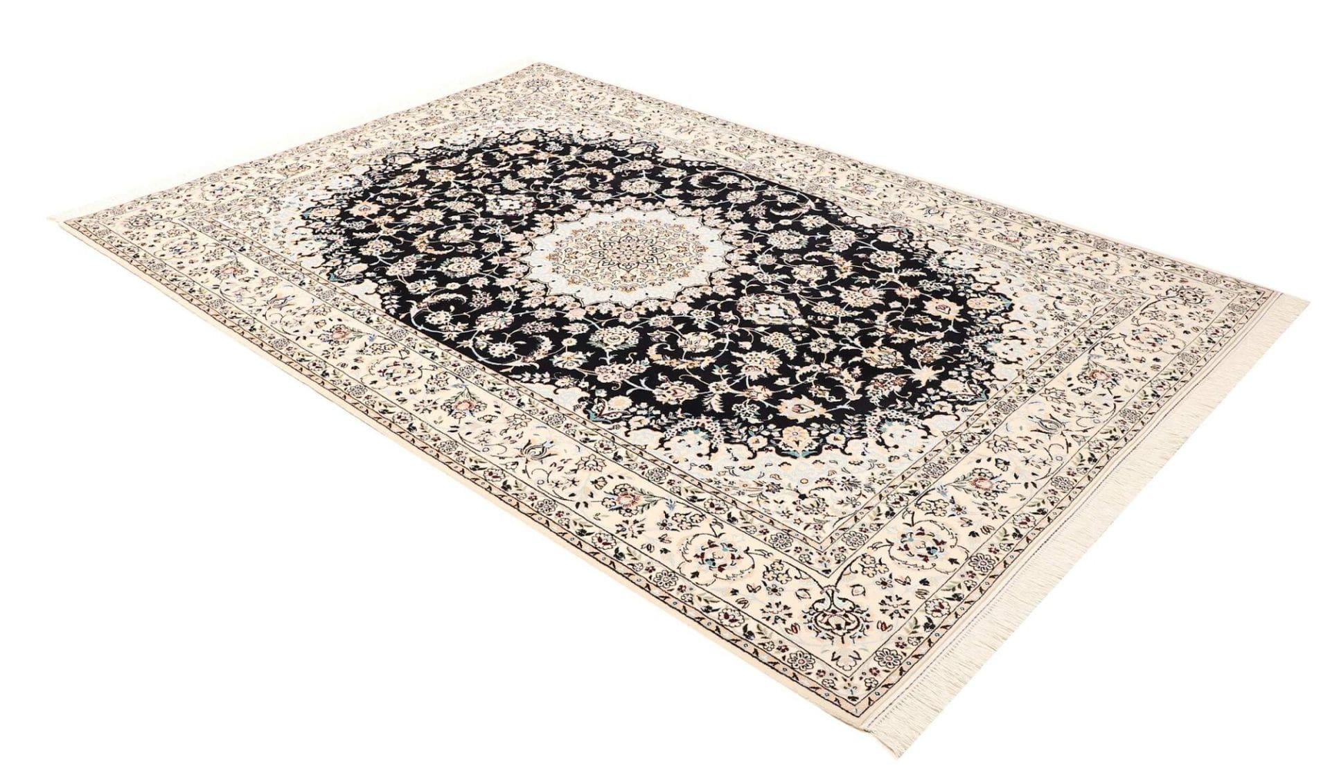 Nain Persian Rug 165 × 246 cm in Wool, hand-knotted - Image 3