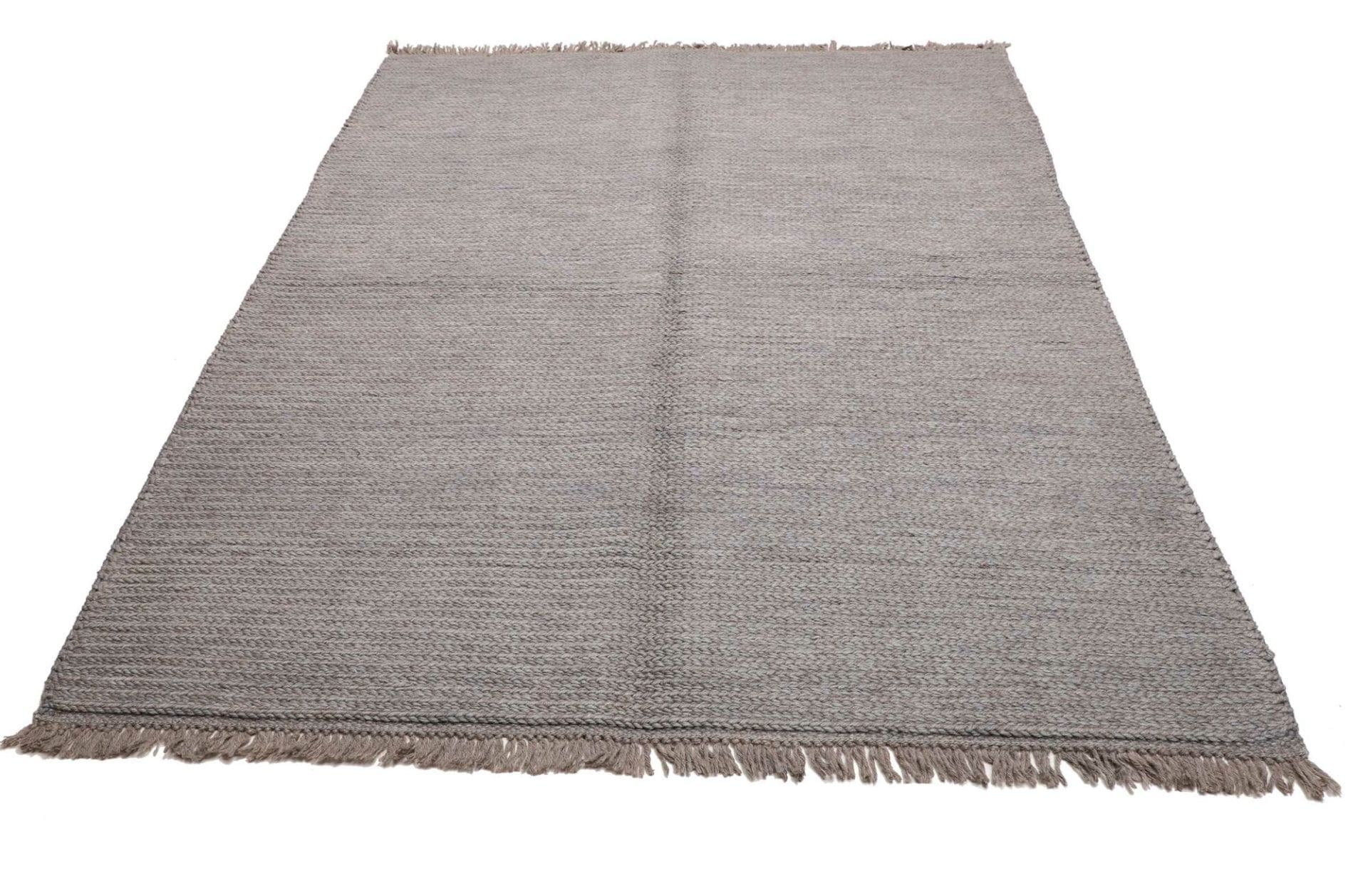 Alternative view of Hand-Woven Kilim Persian Rug, 175 × 235 cm, Wool