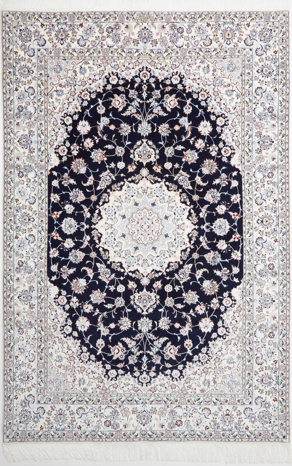 Nain Persian Rug 160 × 237 cm in Wool, hand-knotted