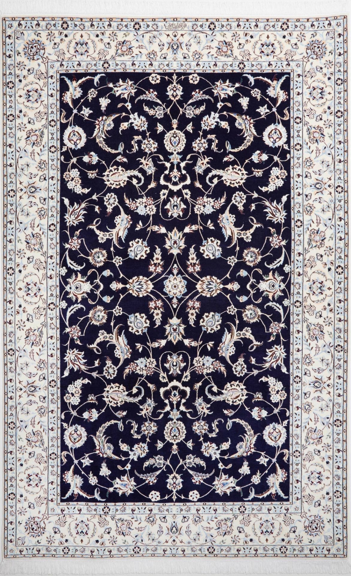Wool Nain Persian Rug 162 × 247 cm, hand-knotted