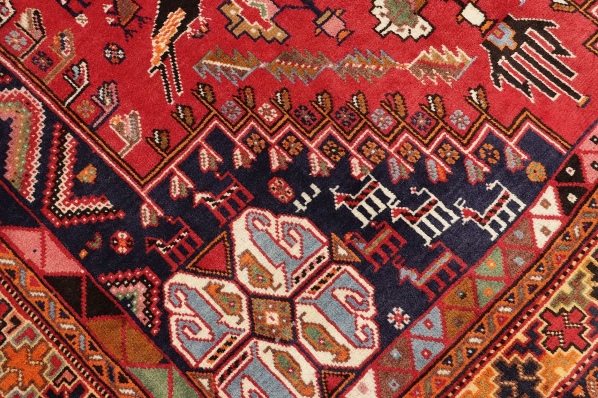Wool Qashqai Persian Rug 171 × 255 cm, hand-knotted - Image 6