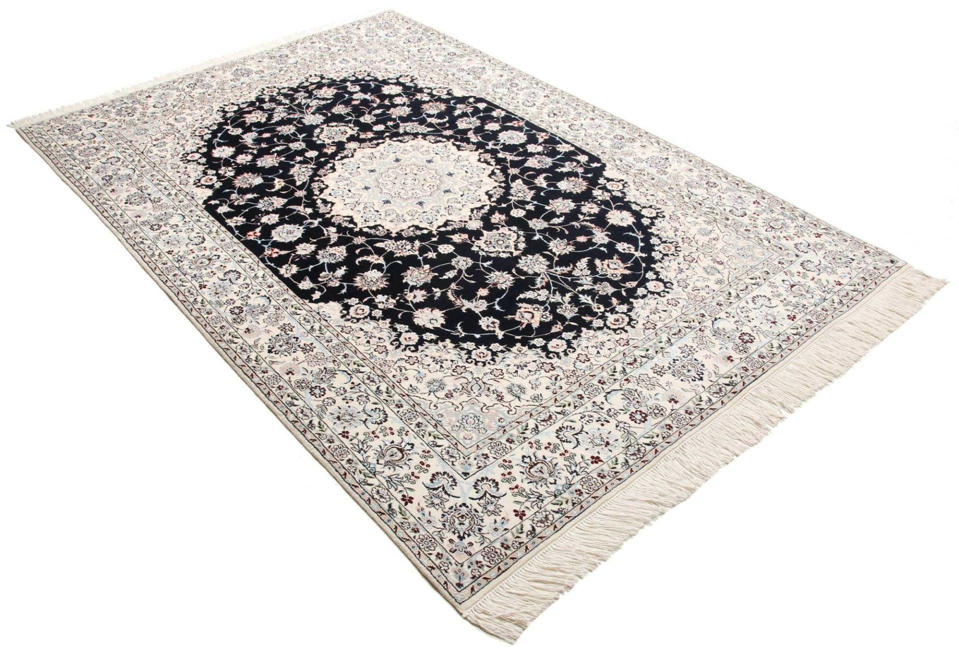 Nain Persian Rug 160 × 237 cm in Wool, hand-knotted - Image 3